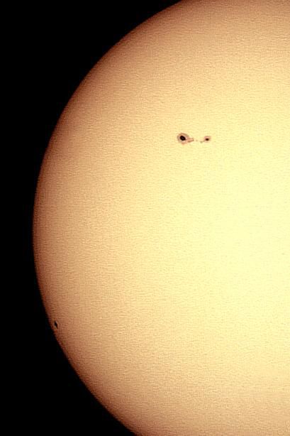 Sun Spots 1057 and 1059