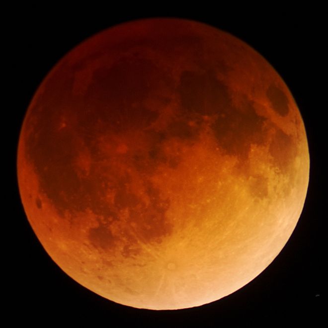 Lunar Eclipse at US Store
